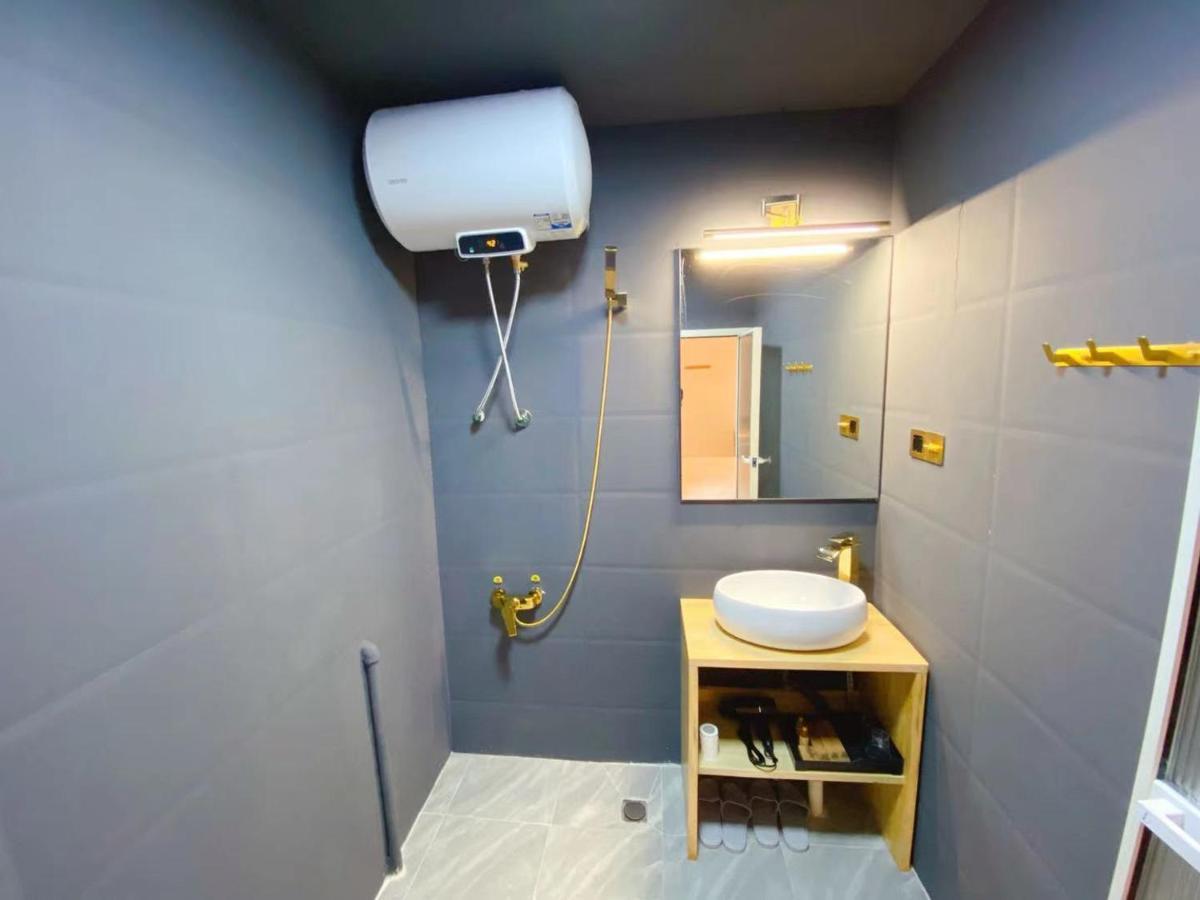 Lantian Garden Hostel Qingdao Exterior photo