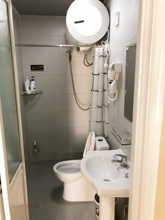 Lantian Garden Hostel Qingdao Exterior photo